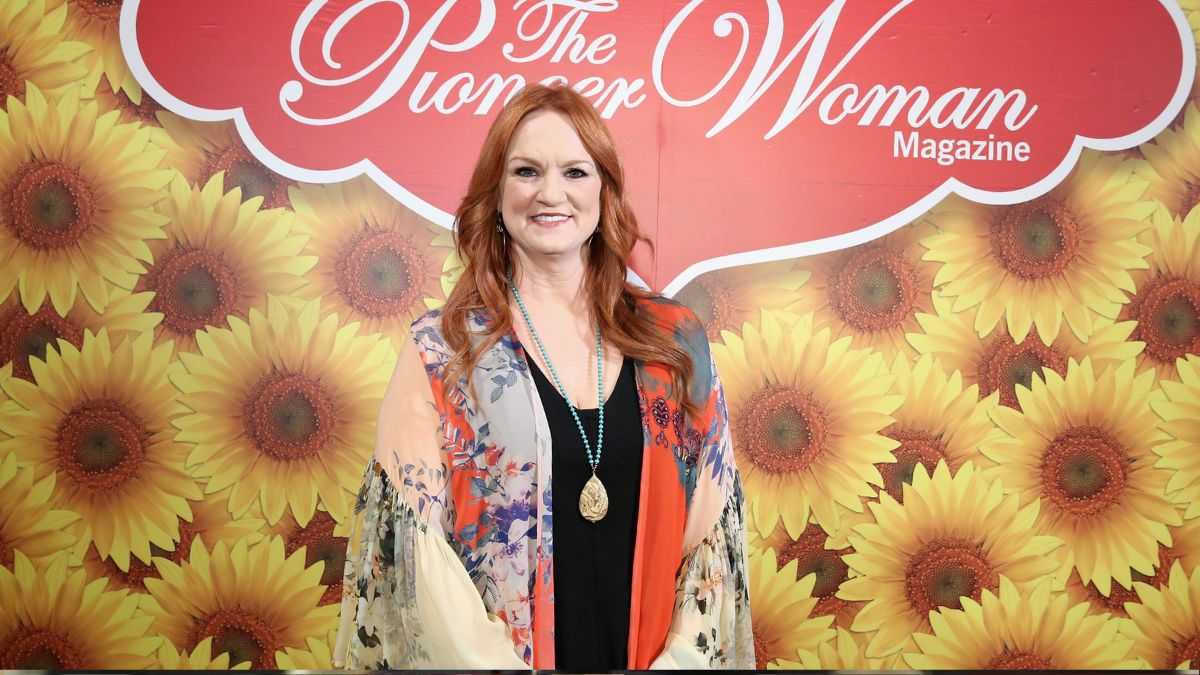 Ree Drummond attends The Pioneer Woman Magazine Celebration with Ree Drummond at The Mason Jar on June 6, 2017