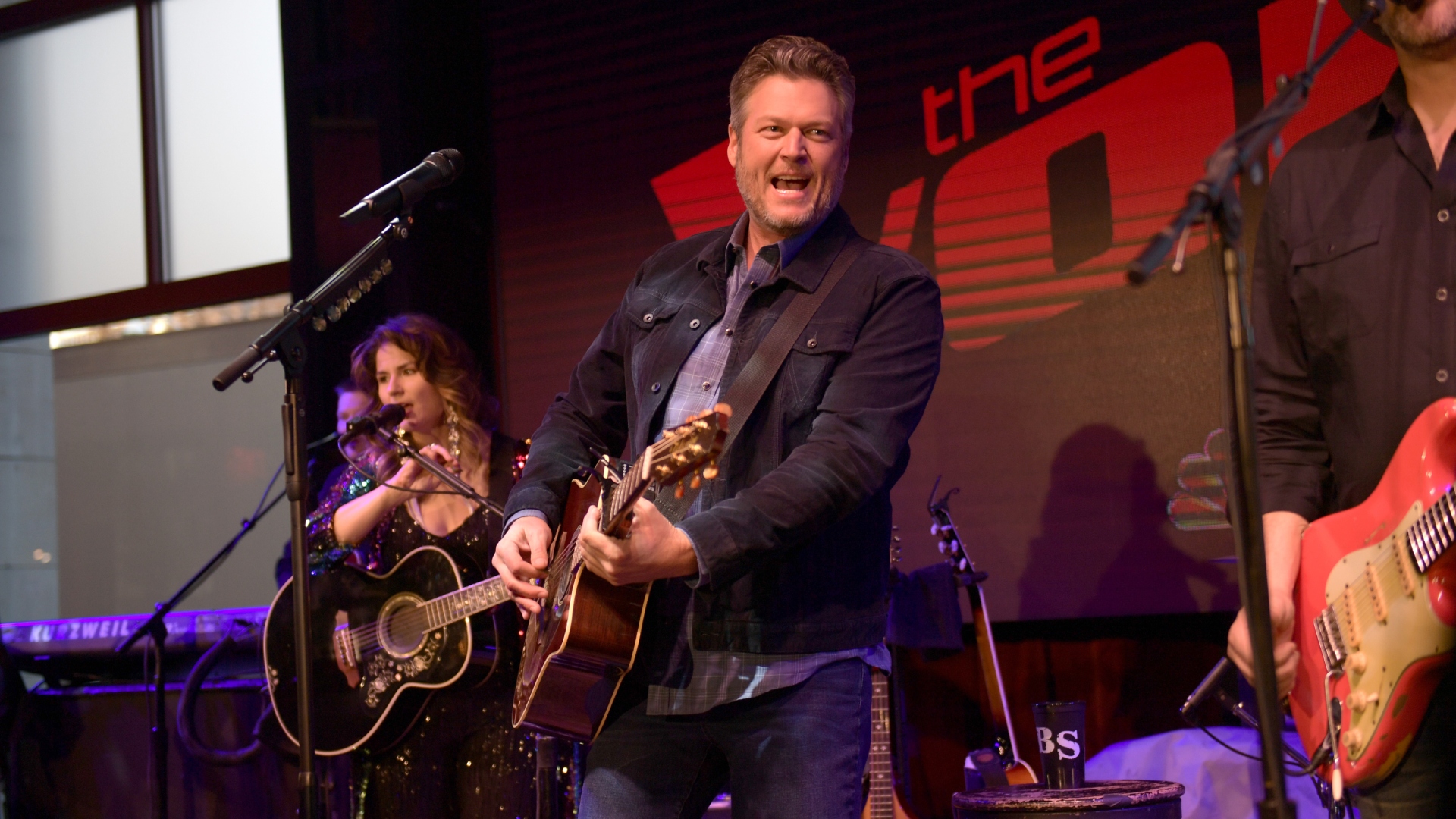 Blake Shelton performing on The Voice
