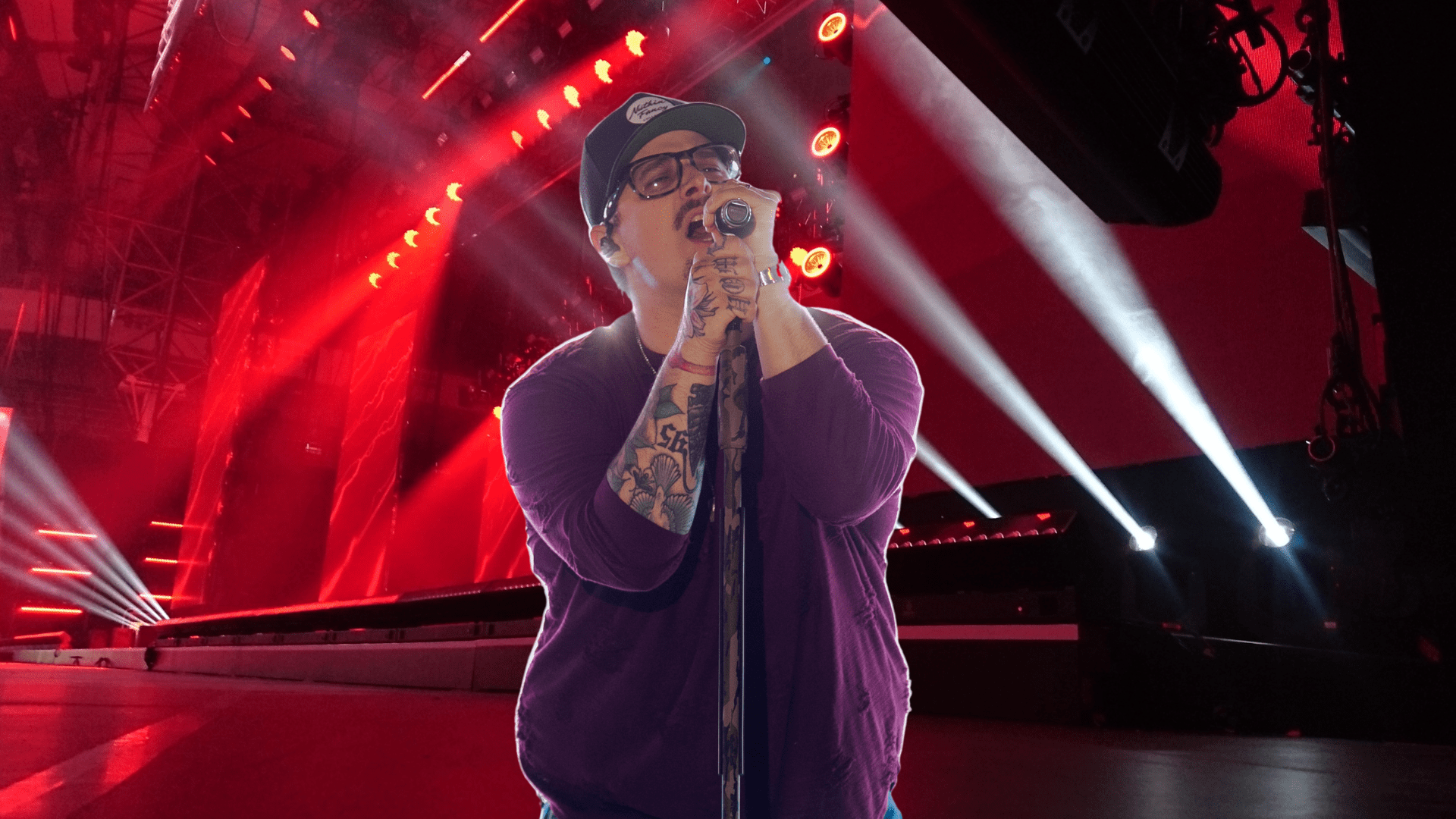 HARDY singing on stage
