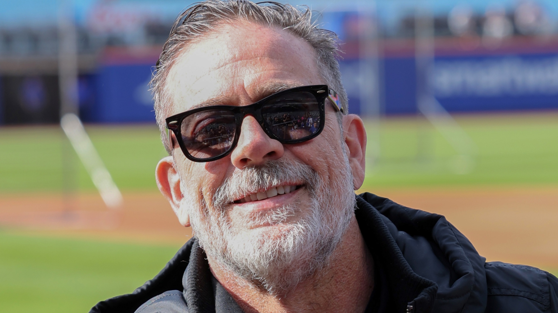Jeffrey Dean Morgan smiling