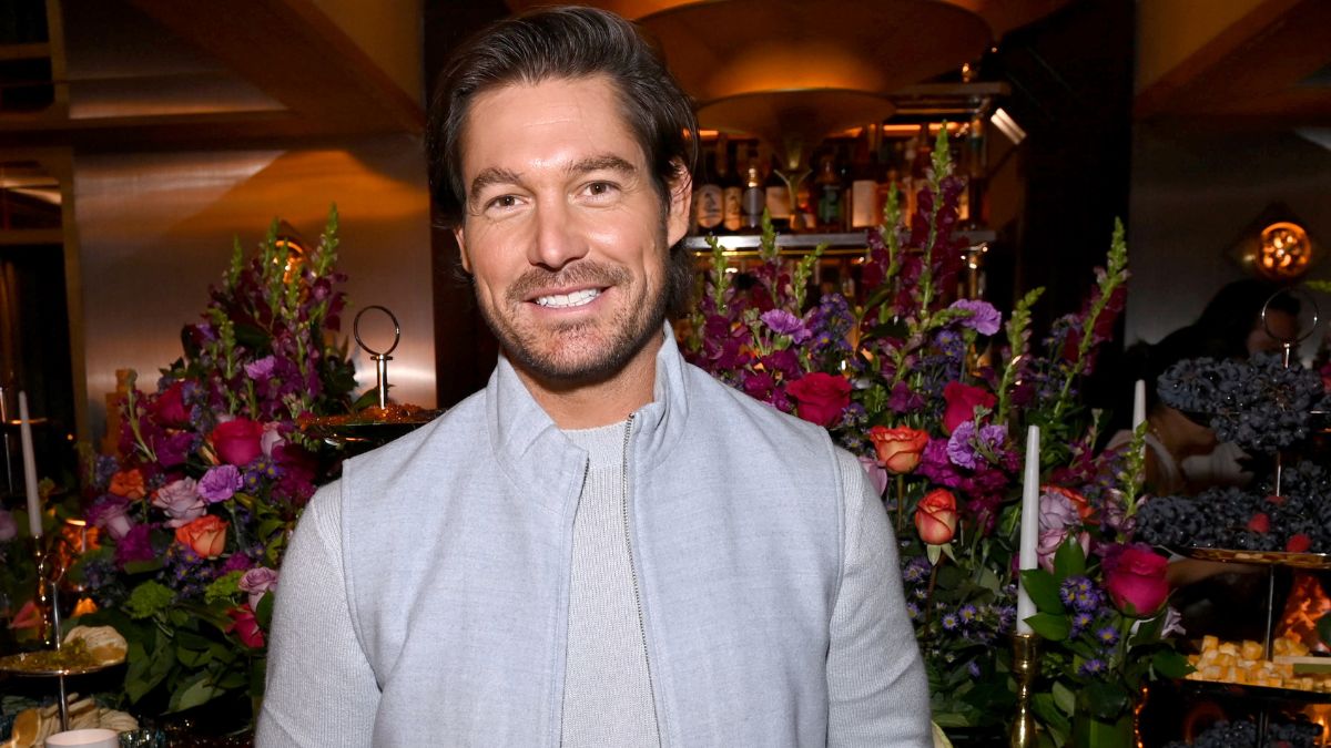 Craig Conover attends the Cracker Barrel Cheese 70th Anniversary Event on September 25, 2024 in New York City