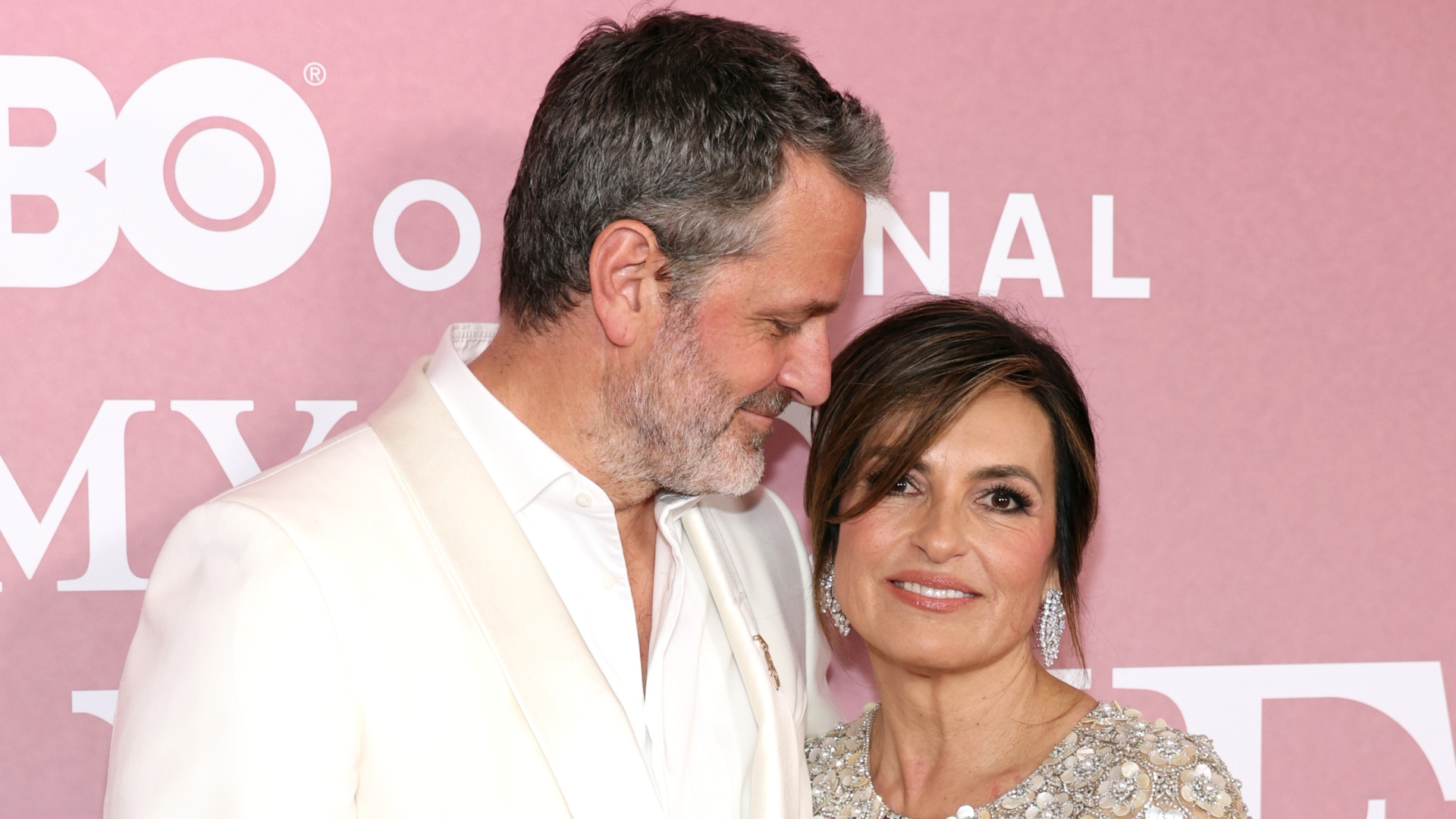 Peter Hermann and Mariska Hargitay