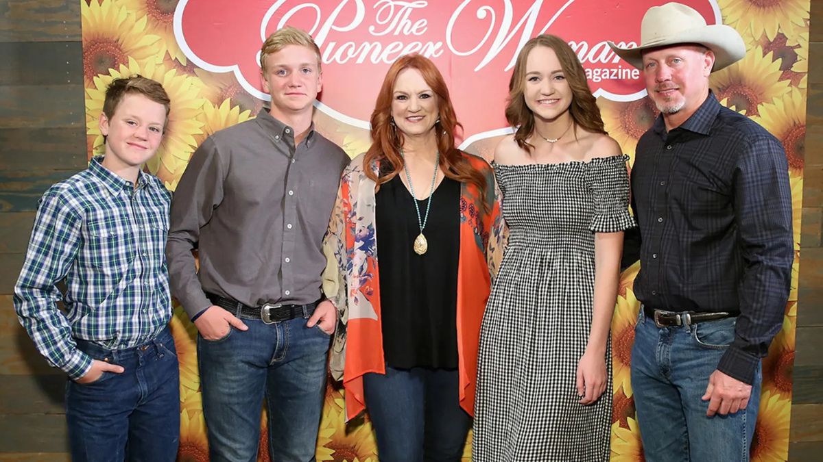 The Pioneer Woman Ree Drummond with her husband and three of her four children