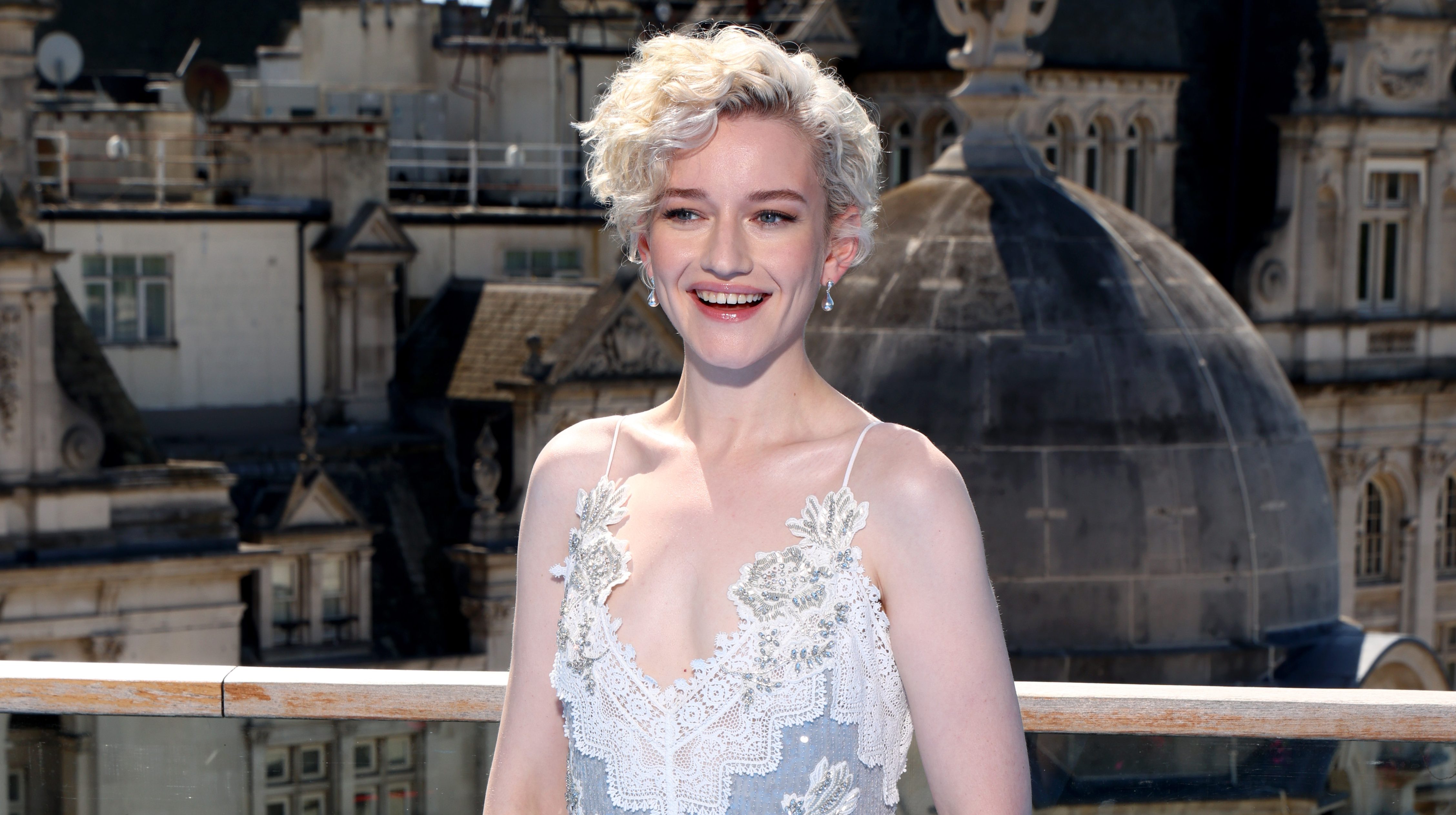 Julia Garner