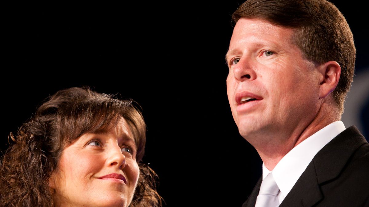 Michelle (L) and Jim Bob Duggar of The Learning Channel TV show "19 Kids and Counting" speak at the Values Voter Summit on September 17, 2010