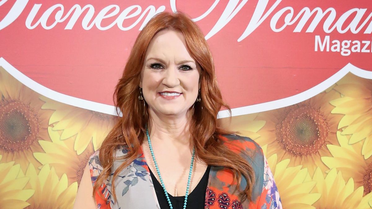 Ree Drummond attends The Pioneer Woman Magazine Celebration with Ree Drummond at The Mason Jar on June 6, 2017