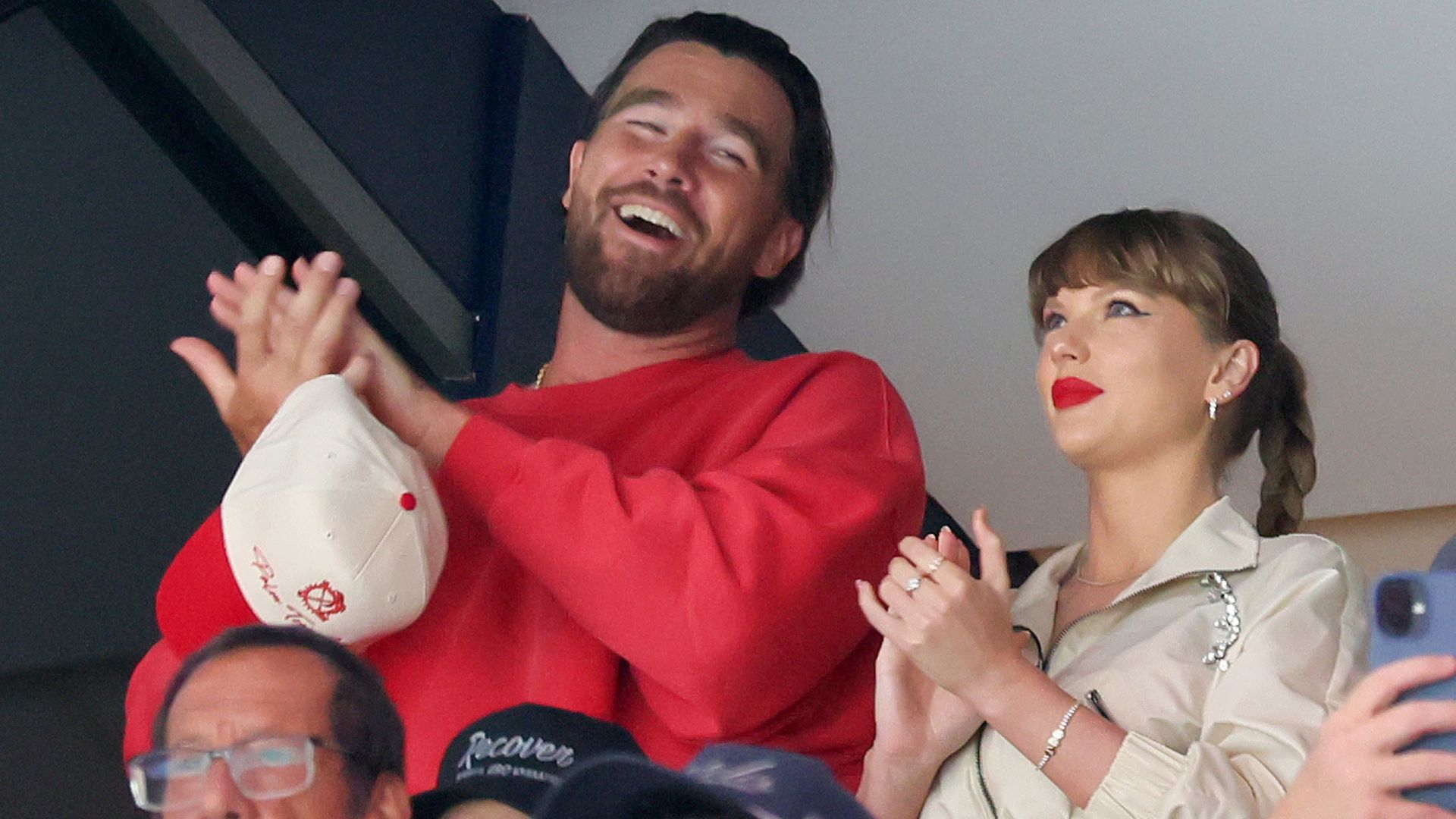Travis Kelce, Taylor Swift