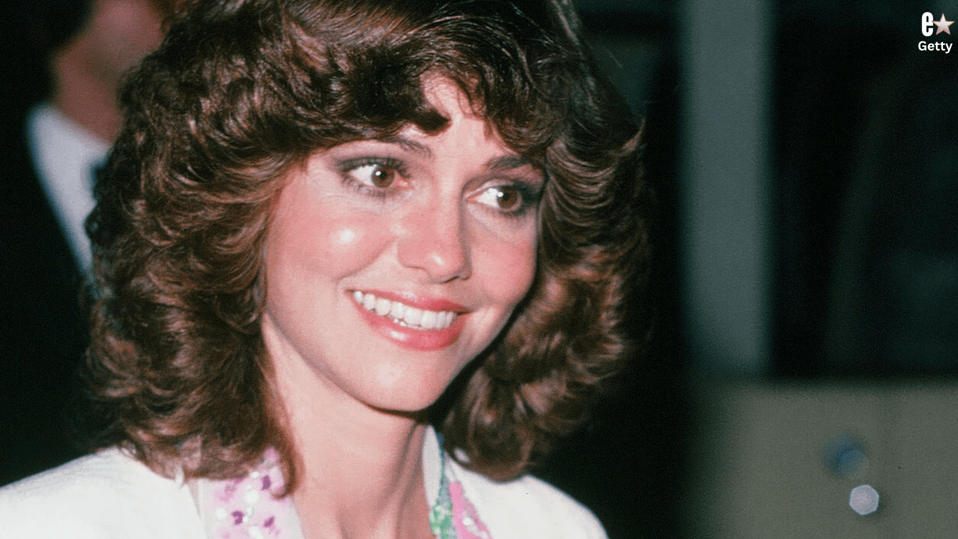 Sally Field, 78, Rocks Natural Gray Hair
