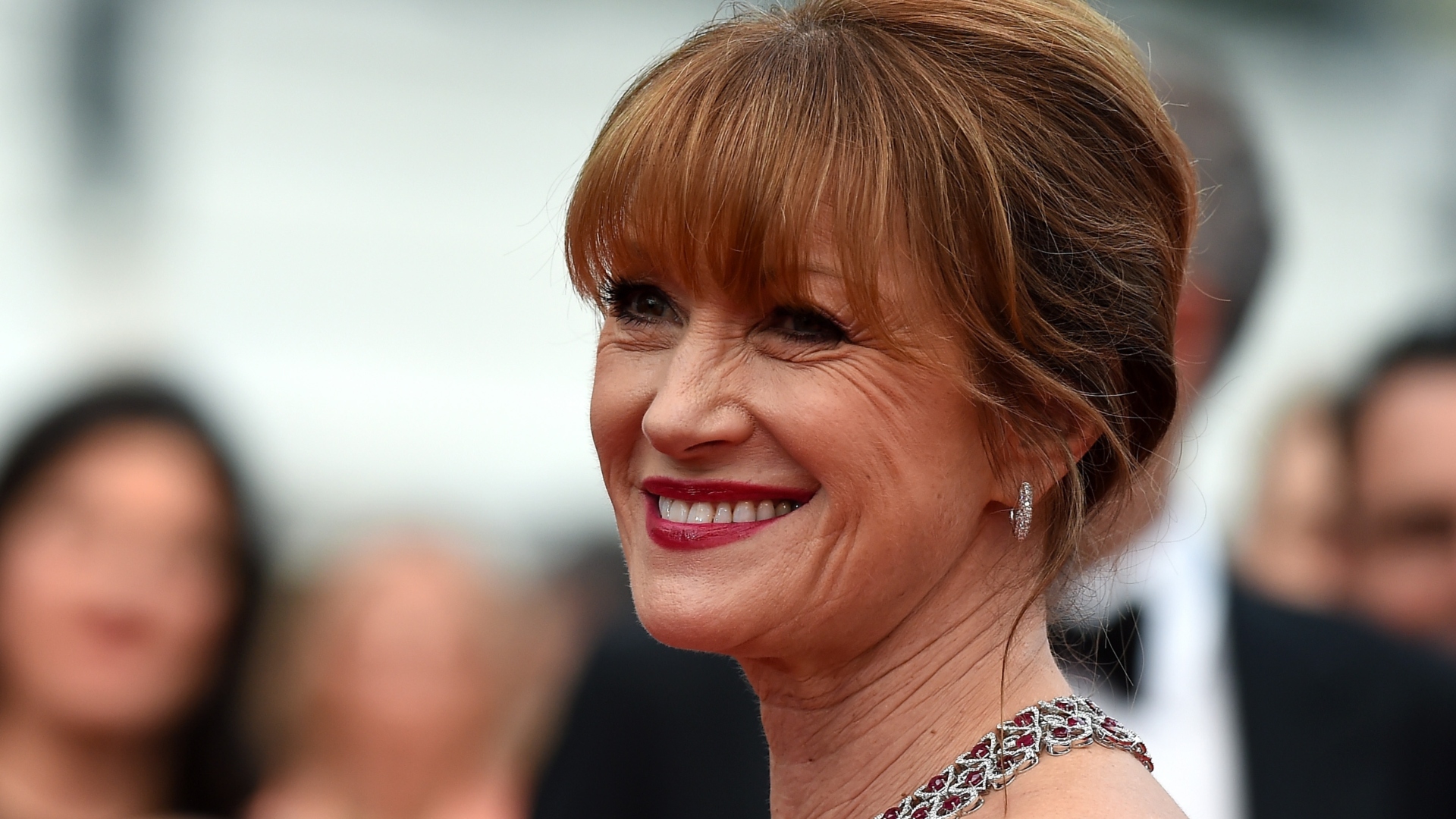 Jane Seymour smiling
