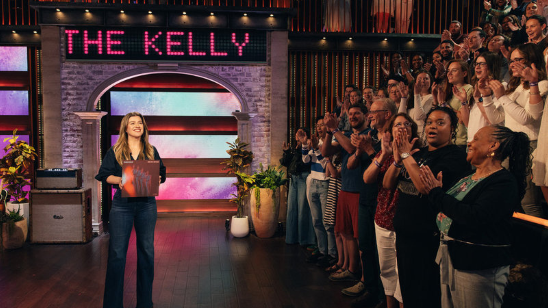 Pictured: Kelly Clarkson -