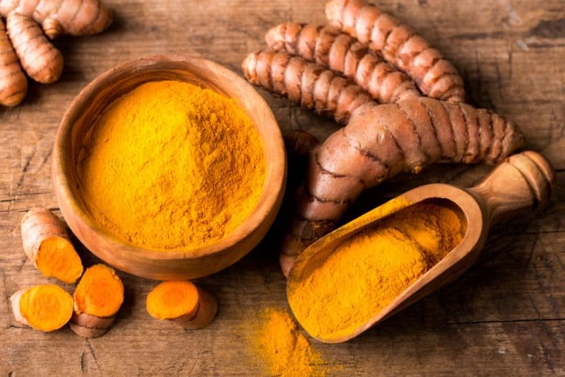 Kurkuma na dolegliwości trawienne: jakie ma działanie i jak stosować? - Go4taste (1) Kurkuma na dolegliwości trawienne: jakie ma działanie i jak stosować? - Go4taste (1)