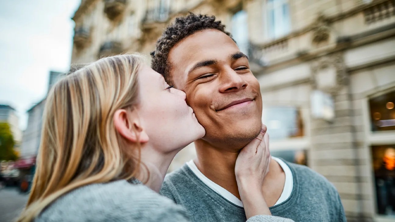 15 Effects of Love on Your Brain and Body (1) 15 Effects of Love on Your Brain and Body (1)
