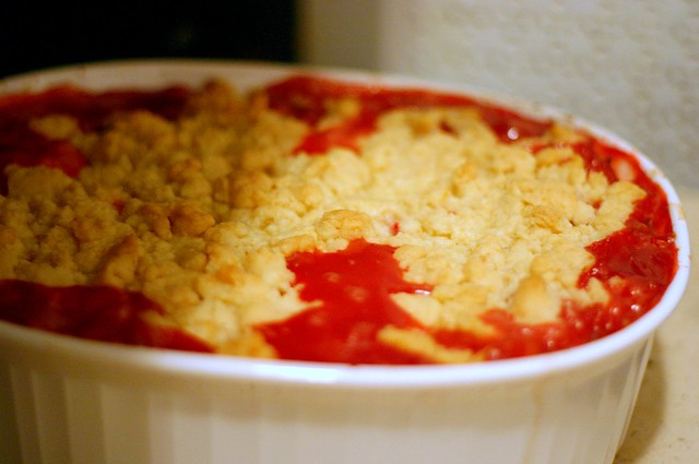 strawberry-rhubarb crumble, baked