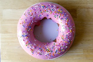 marbled raspberry doughnut cake