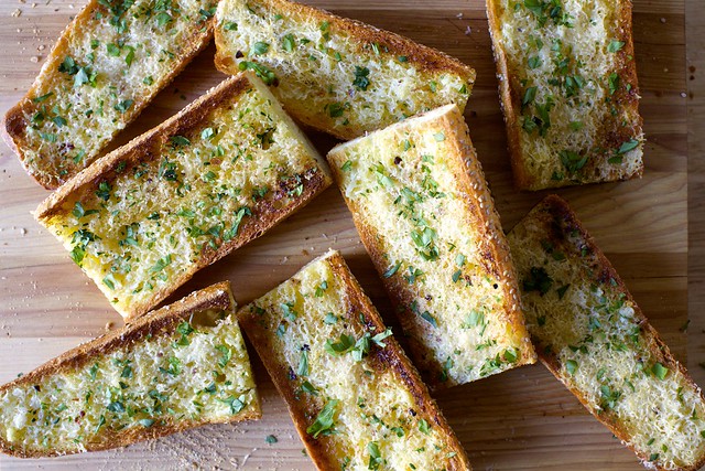 garlic bread