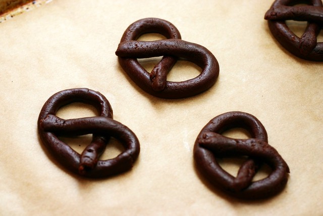 pretzel cookies