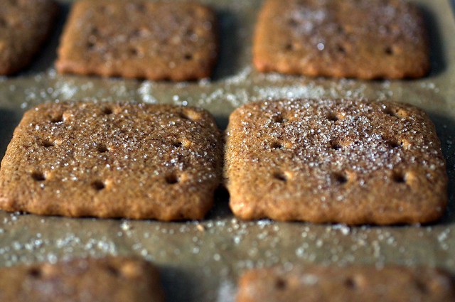 kissingcrust graham crackers