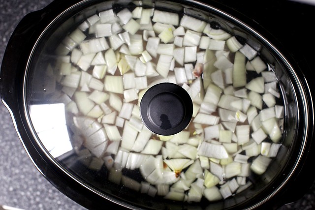 chicken wings + onion + garlic + water + salt