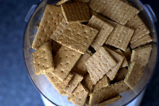 graham crackers to be ground