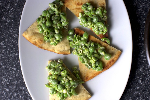 crushed smoky peas on pitas
