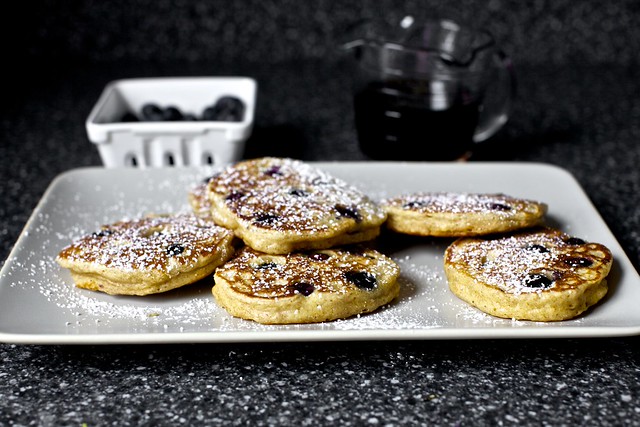 blueberry yogurt pancakes