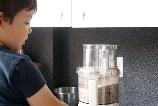 "You're making COOKIES? I help!!"