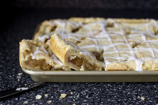apple slab pie