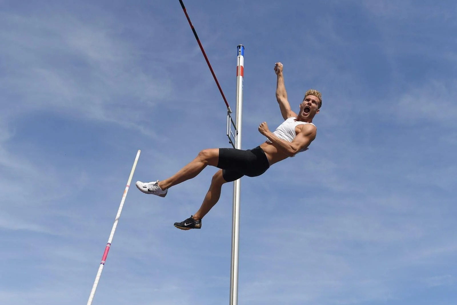 Poids Perche Saut Hauteur Francais Meme