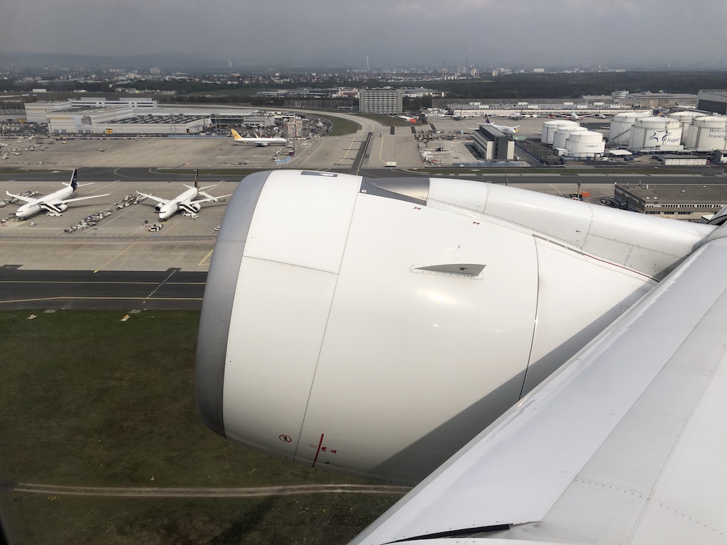Notlandung Lufthansa Passagiere Aus Kapstadt Landen Im Chaos Ohne Passe In Angola Gestrandet Frankfurtflyer De