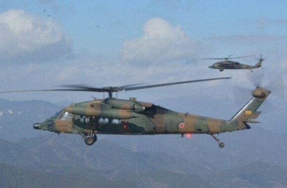 陸自第8師団ヘリ