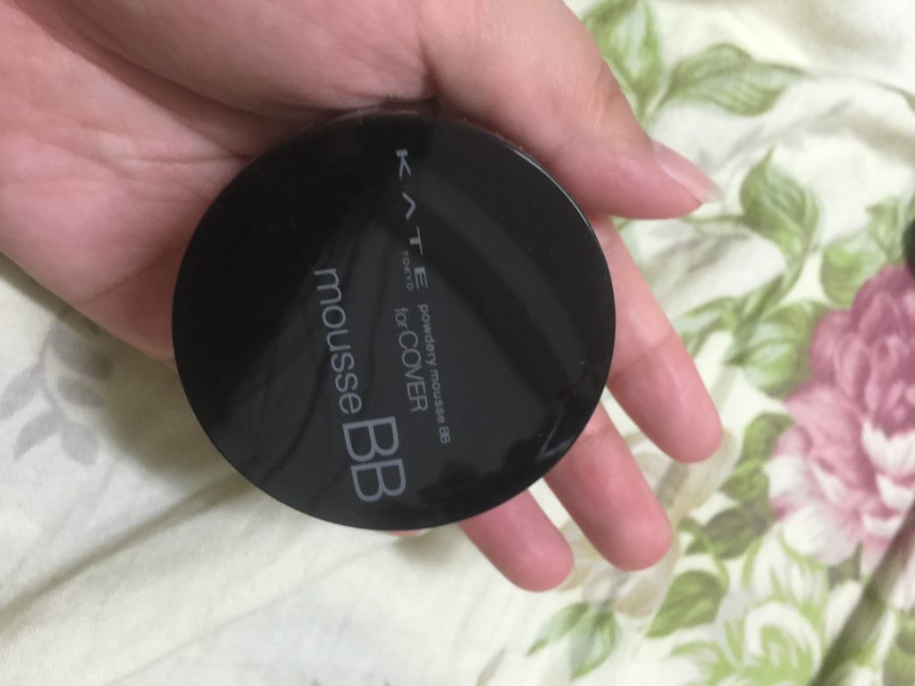 KATE TOKYO 凱婷輕透肌BB慕斯粉底 SPF30 PA+++ 使用心得分享 修飾毛孔＆遮瑕力極佳！油肌超適用，乾肌請先保濕再上！ 彩妝品分享 民生資訊分享 