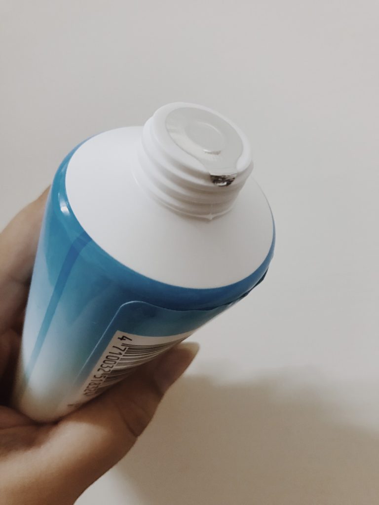 skincare/cleanser/facial/Neutrogena/露得清深層淨化氣墊泡泡保濕潔顏乳 非常容易搓出細緻豐盈的泡泡，溫和洗淨肌膚，臉部潔顏新寵～ 保養品分享 健康養身 民生資訊分享 