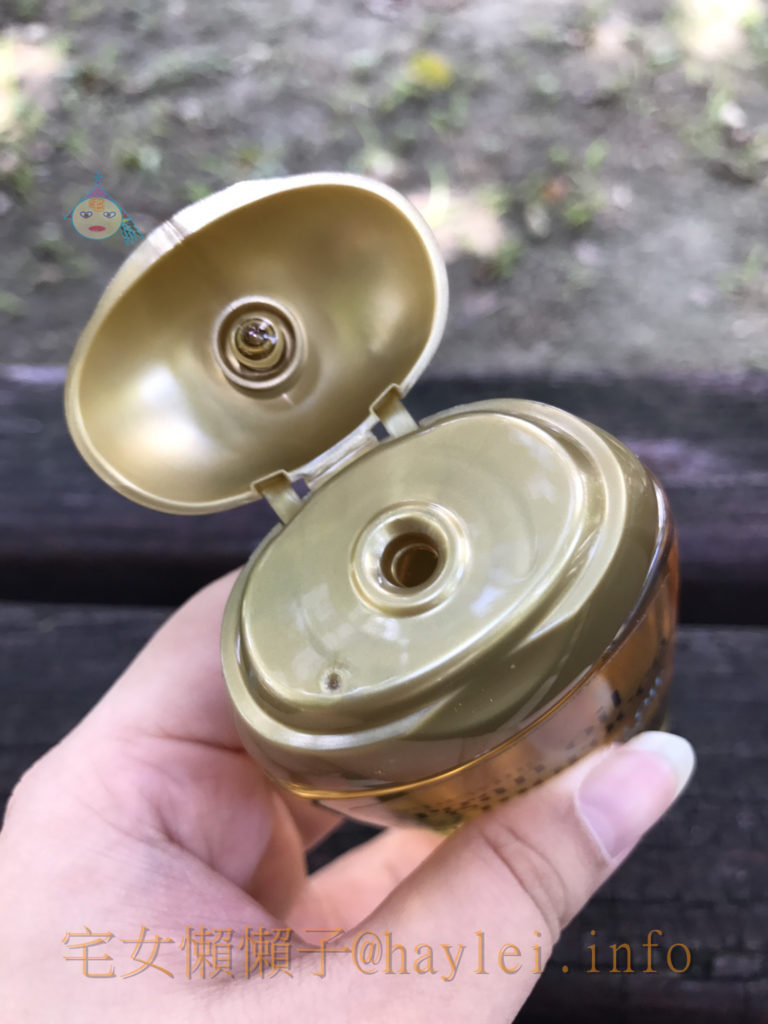 haircare-OGX-經典髮妝品-讓維他命B5保濕滋養洗髮精、維他命B5保濕滋養潤髮乳、摩洛哥堅果油新生修護護髮精油幫你的秀髮附添光彩吧！亮麗的瓶身設計、柔香帶甜的髮品香氛，讓洗髮過程多了愉快～ 健康養身 攝影 美髮相關 自己動手做！ 