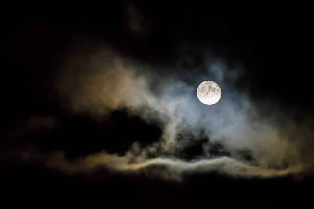FULL MOON LOVE BINDING SPELLS