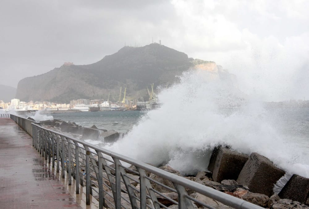 Meteo Sicilia Raffiche Di Vento Le Previsioni Del Weekend Liveunict