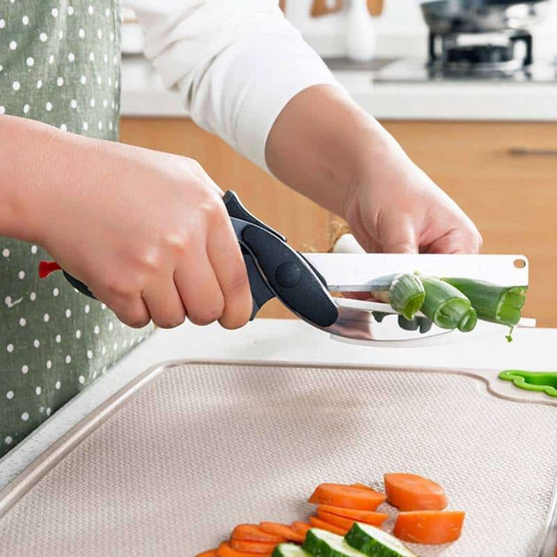 http://ineedaclean.com Creative Multi-Function Smart Clever Cutter Scissor 2 in 1 Cutting Board Utility Cutter Stainless Steel Vegetable Knife Uncategorized cb5feb1b7314637725a2e7: OPP Package 1|OPP Package 2|Retail Box 1|Retail Box 2 I Need A Clean http://ineedaclean.com/the-clean-store/creative-multi-function-smart-clever-cutter-scissor-2-in-1-cutting-board-utility-cutter-stainless-steel-vegetable-knife/