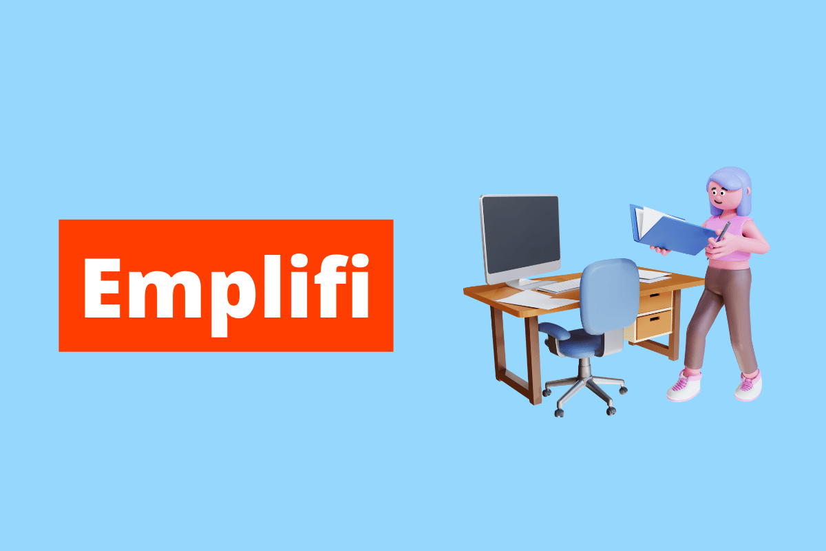 mulher em pé, do lado da sua mesa de trabalho. O fundo da imagem é azul e tem-se escrito Emplifi