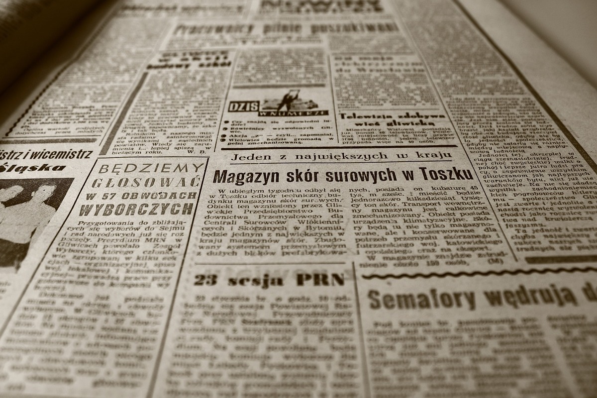 folha de jornal: publicidade imagem de uma folha de jornal