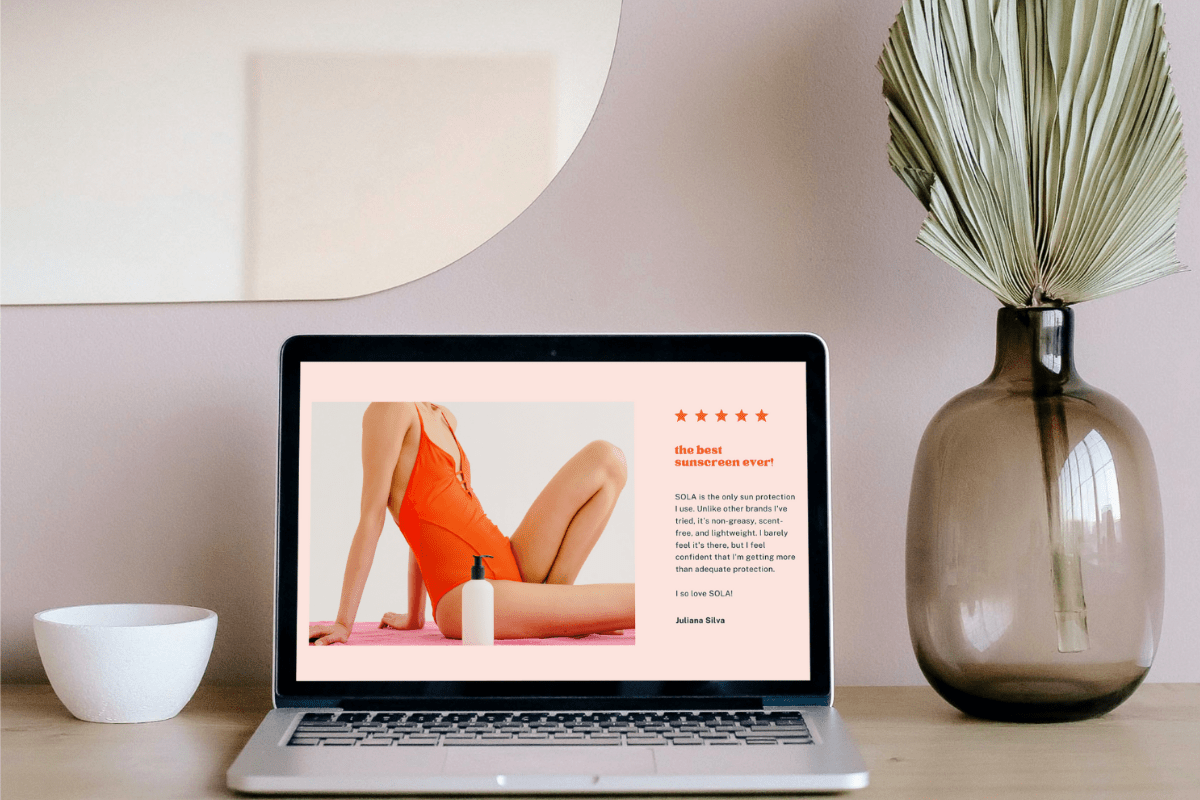 Tela de computador: Portfólio online Portfólio online: A imagem mostra a tela de um computador, apresentando um trabalho feito por um designer gráfico.