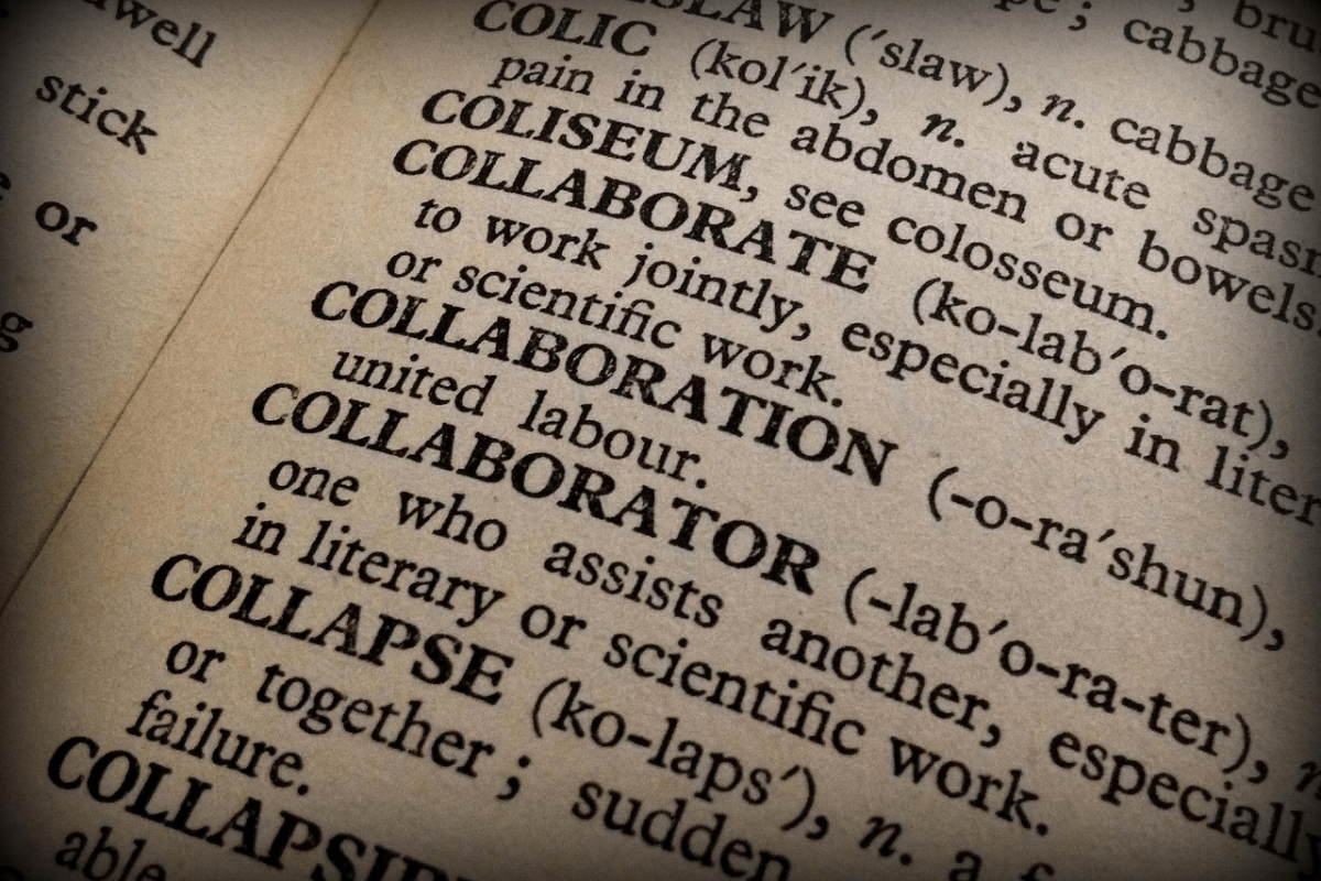 Termos: Glossário inside sales Glossário inside sales mostrando termos em inglês em impressão antiga