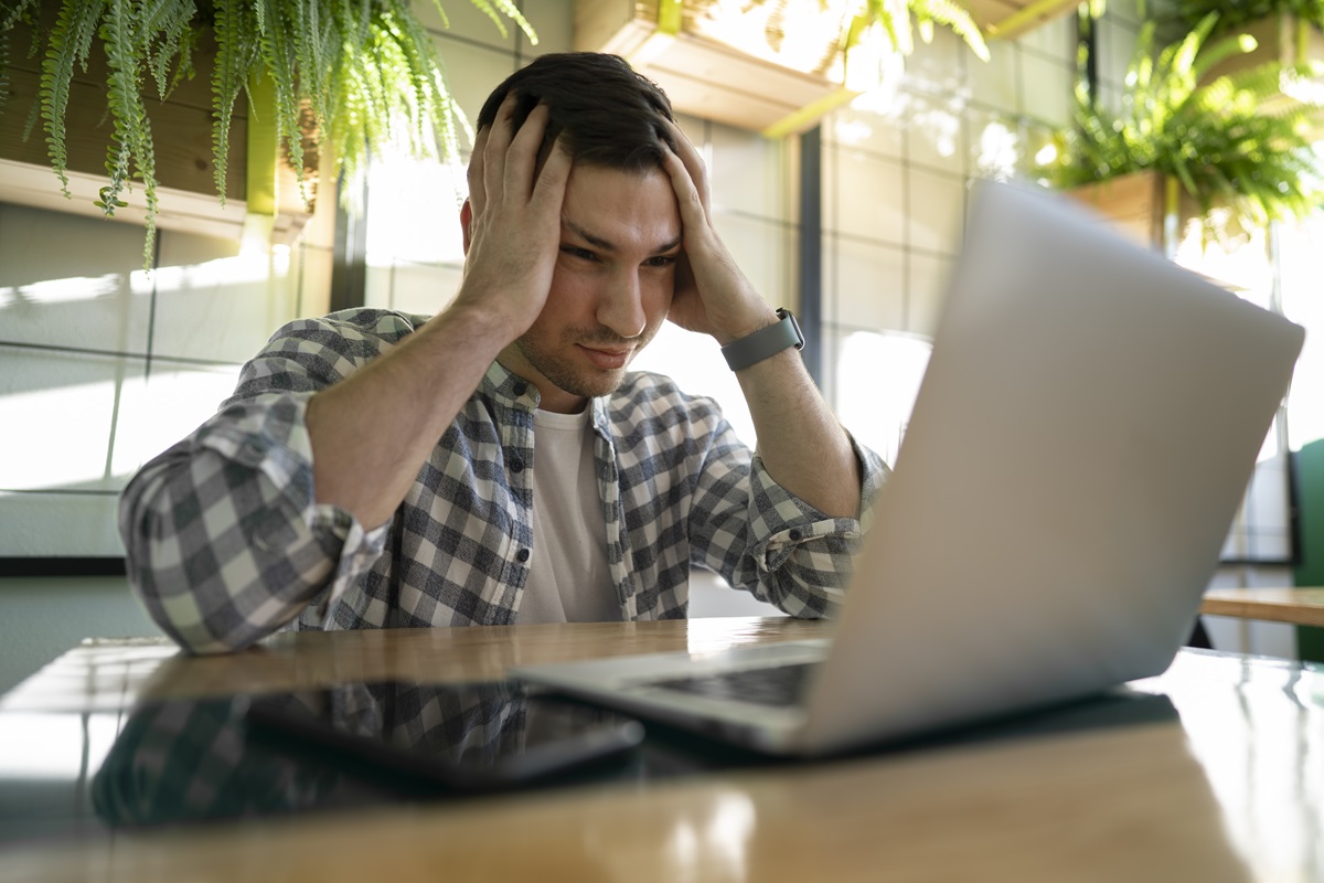 O que é latência? Descubra como ela pode prejudicar a experiência do usuário O que é latência? Descubra como ela pode prejudicar a experiência do usuário