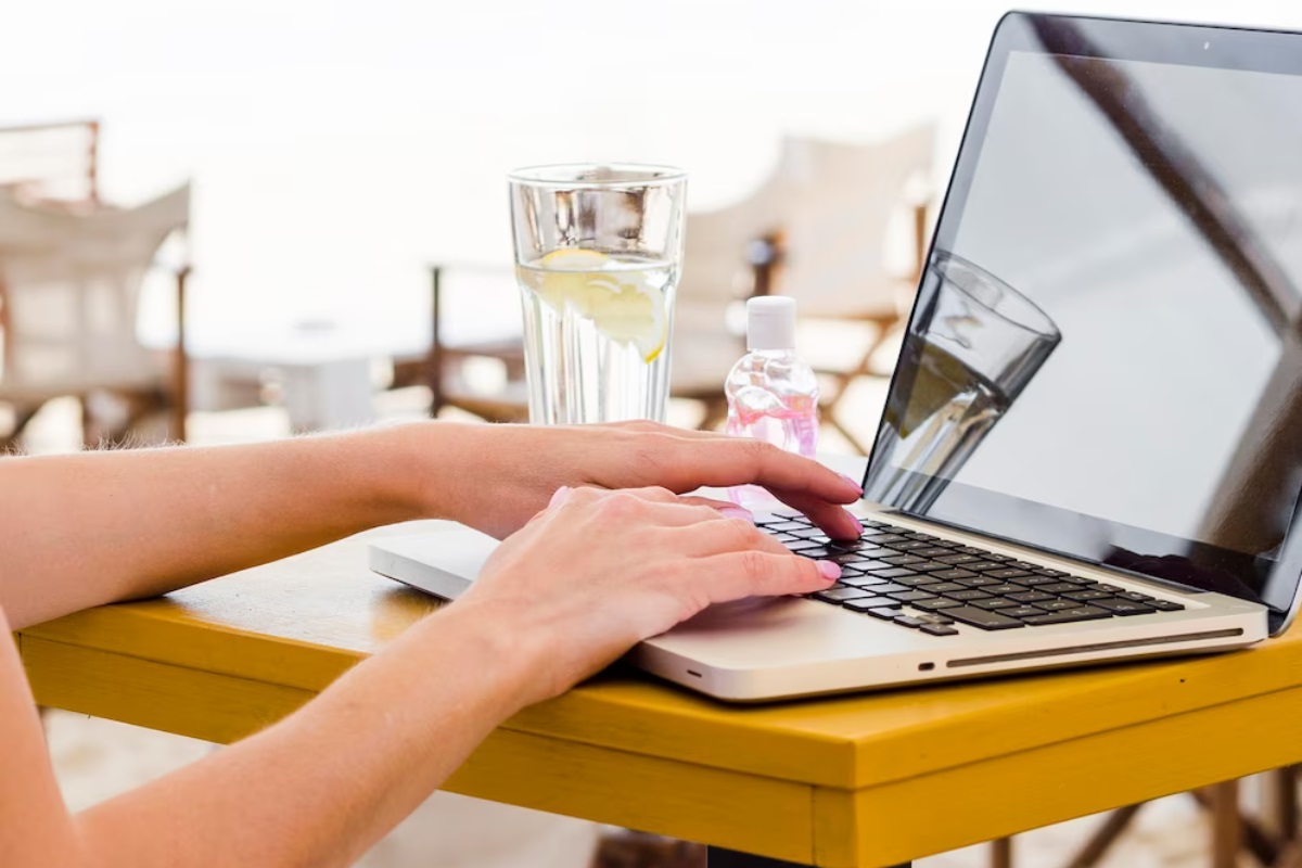 Precisa de uma renda extra? Conheça sites que pagam em dólar Precisa de uma renda extra? Conheça sites que pagam em dólar