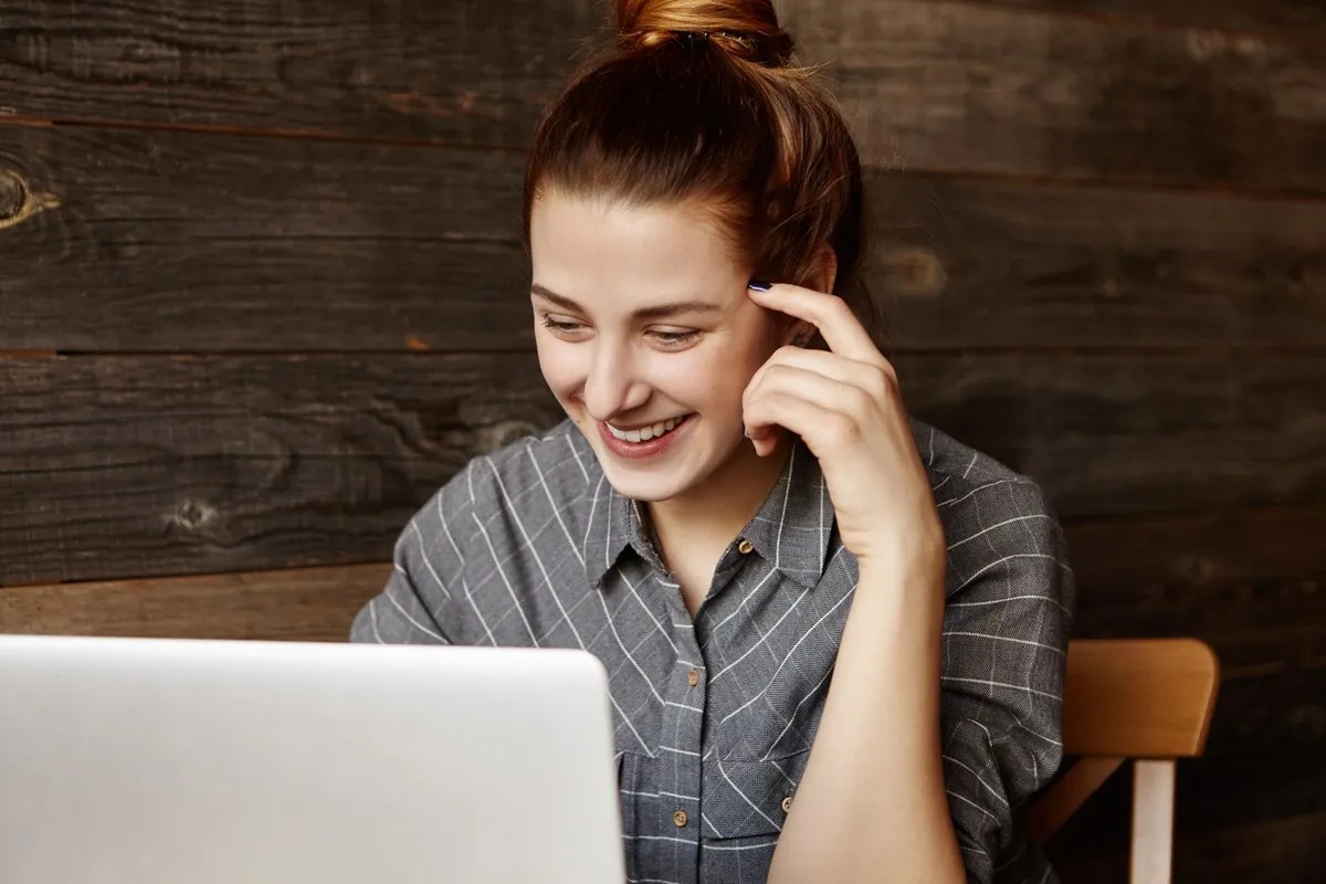 O uso de memes como estratégia de marketing nas redes sociais O uso de memes como estratégia de marketing nas redes sociais