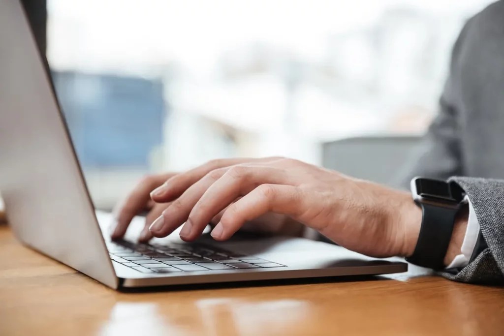 Como criar conteúdo evergreen que continue a atrair leitores ao longo do tempo? Como criar conteúdo evergreen que continue a atrair leitores ao longo do tempo?