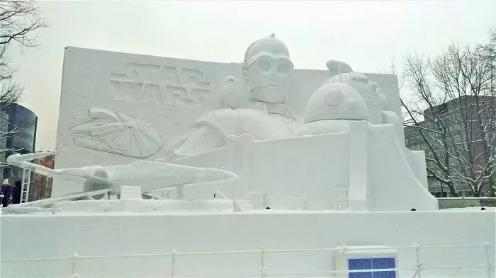 【2019年10丁目】ＵＨＢファミリーランド　大雪像！『スター・ウォーズ／エピソード９(仮題）』公開記念！白いスター・ウォーズ