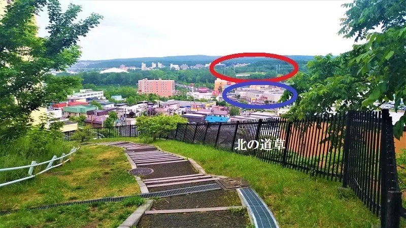 北の沢りす公園　階段