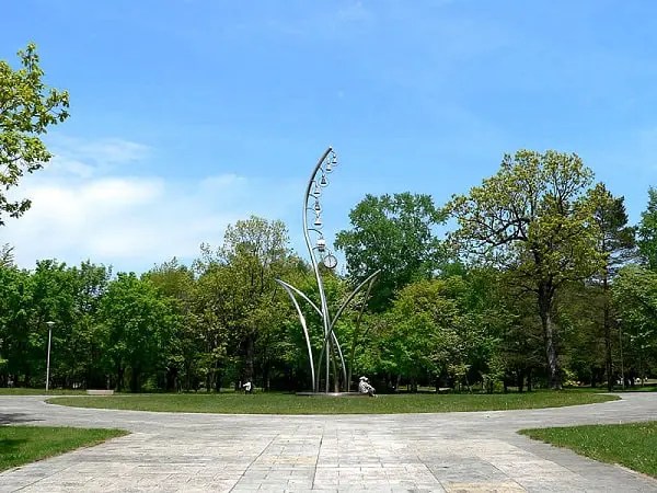 音更町鈴蘭公園