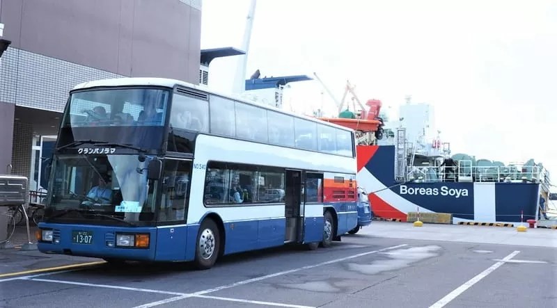 礼文島の定期観光バス