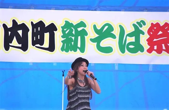 ライブステージ