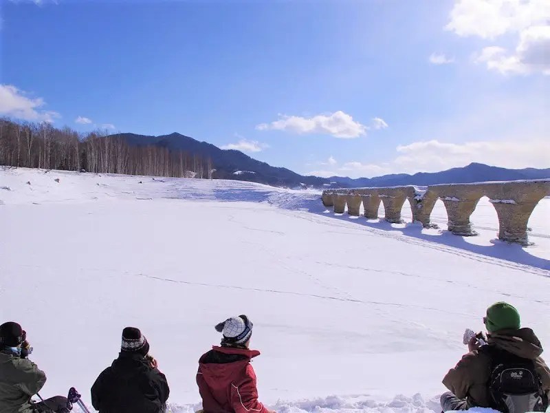 タウシュベツ橋梁スノーシューツアー